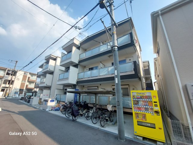 Rパレス矢田の建物外観