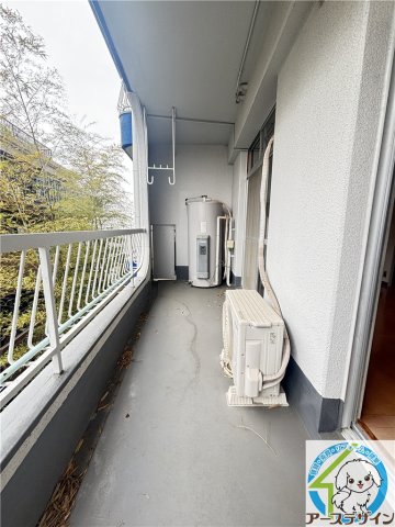 【魚住コーポのバルコニー】