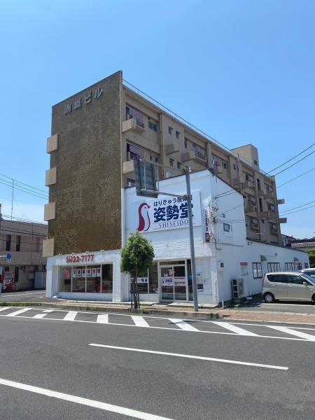 錦織ビルの建物外観