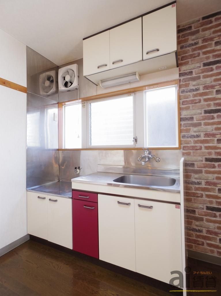 キッチン　※他号室写真です