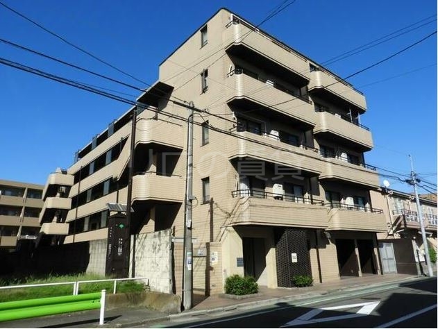 【大田区羽田のマンションの建物外観】