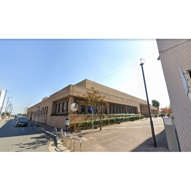 その他　伊勢原市民文化会館（その他）まで576m