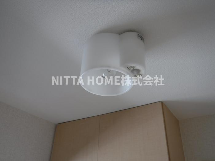 その他　玄関照明です★