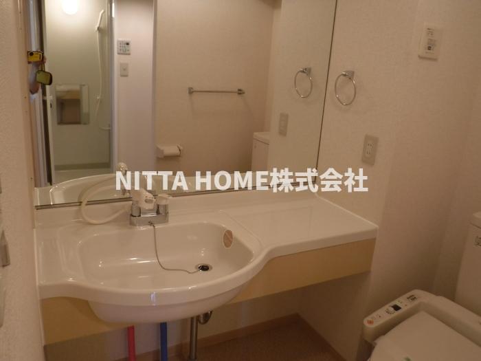 洗面設備　独立洗面化粧台もありますよ♪
