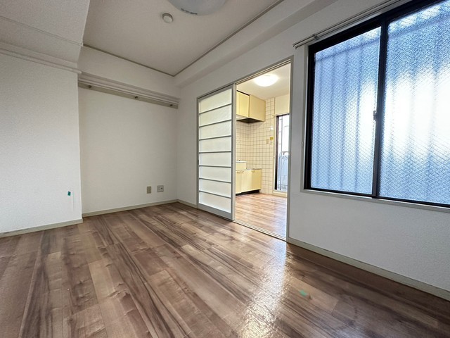 居室・リビング　※他部屋の写真です。現況優先。