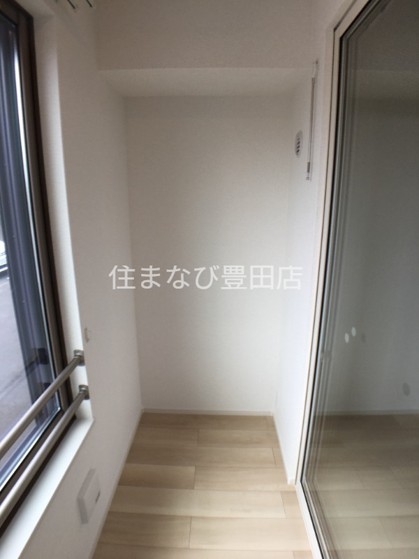 バルコニー　同型別部屋写真