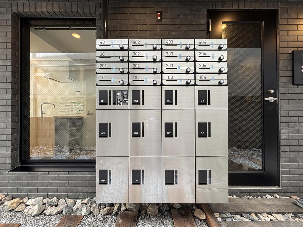 ロビー　宅配ボックスあり