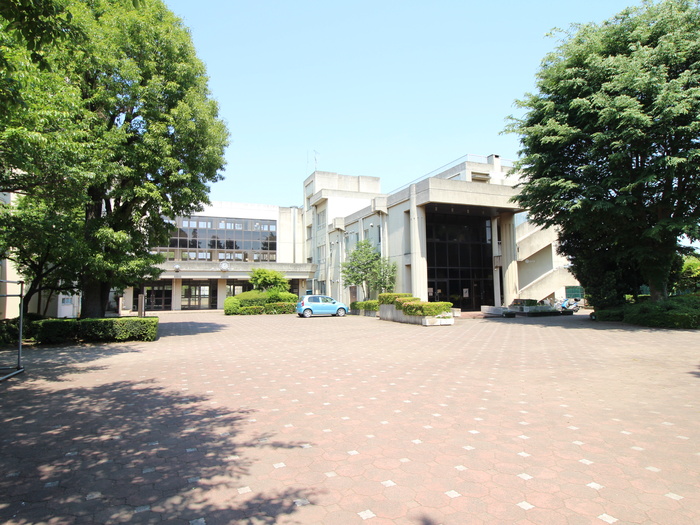 中学校　由野台中学校（中学校）まで528m