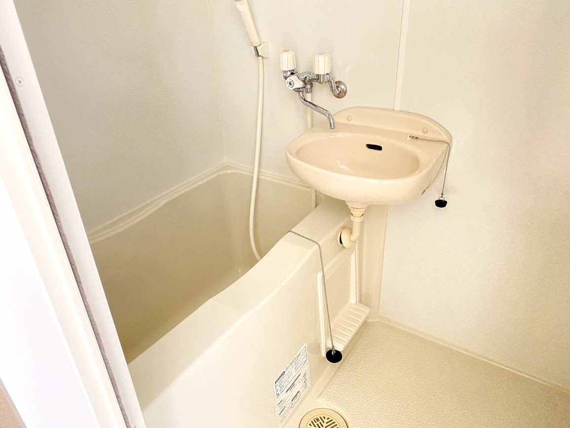 バス・シャワールーム　雨の日も安心。浴室は換気乾燥機付きです！