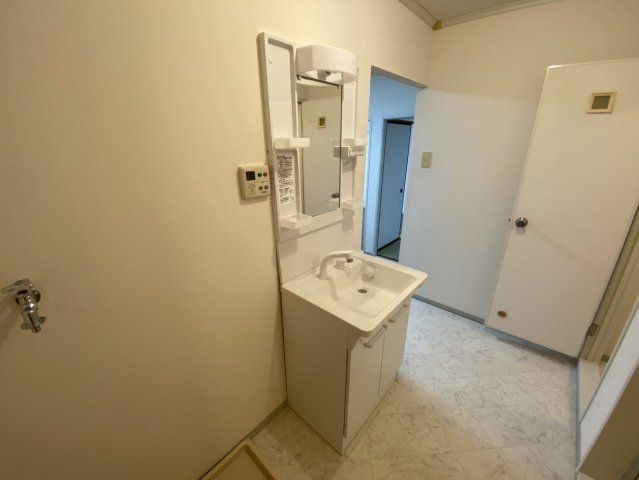 ＪＲ信越本線 長岡駅 徒歩46分 2階建 築34年の内装写真