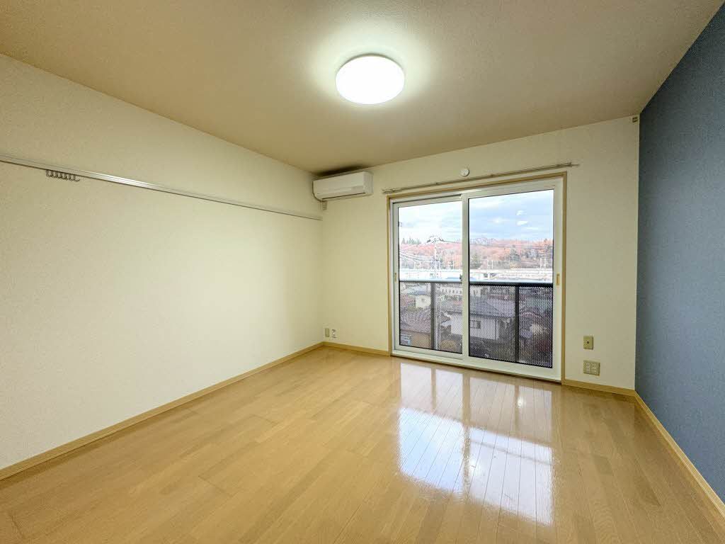 ビューハイツ南町 Bの居間写真
