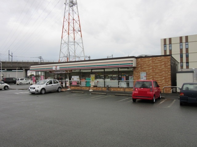 コンビニ　セブンイレブン新八代駅前店（コンビニ）まで1200m