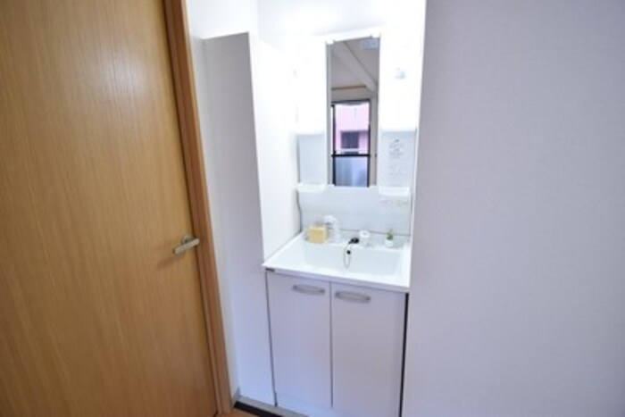 洗面設備　洗髪洗面化粧台