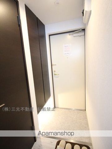 レジーナ南4条の玄関写真