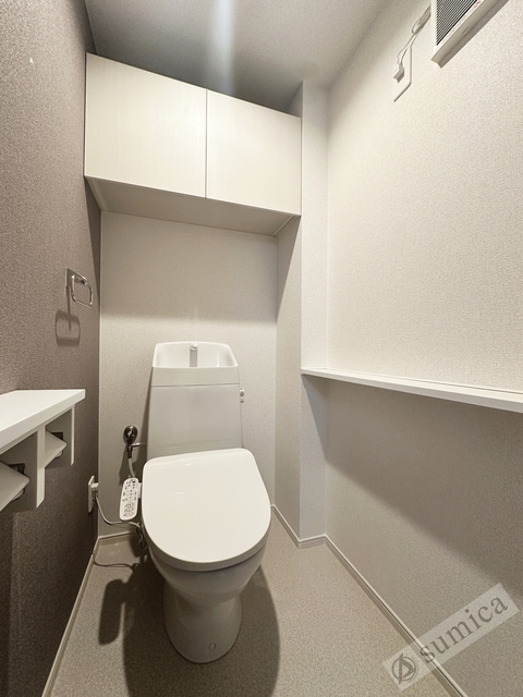 トイレ　温水洗浄暖房便座