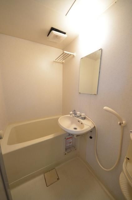 バス・シャワールーム　室内・内装