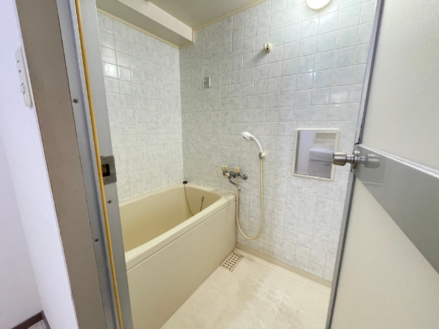 バス・シャワールーム　浴室