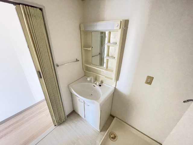 洗面設備　独立洗面台付き