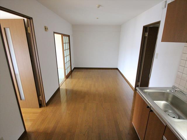 居室・リビング　松山市岩崎町　スプリエ道後II　リビング