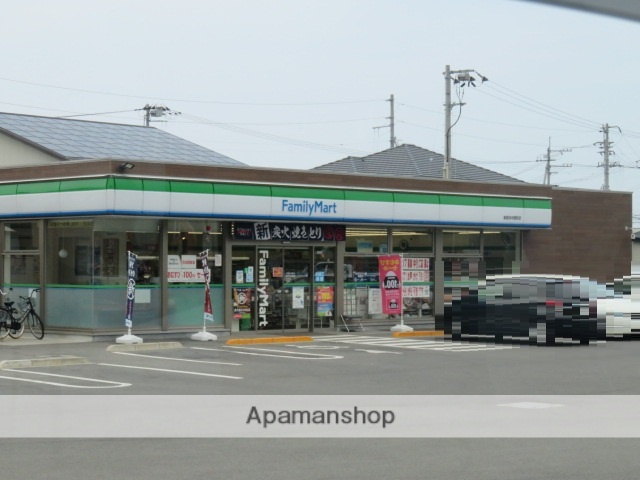 コンビニ　ファミリーマート（コンビニ）まで399m