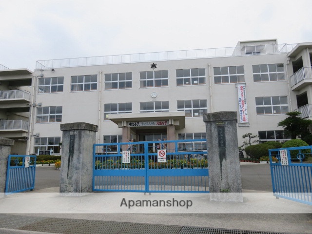 小学校　角野小学校（小学校）まで701m