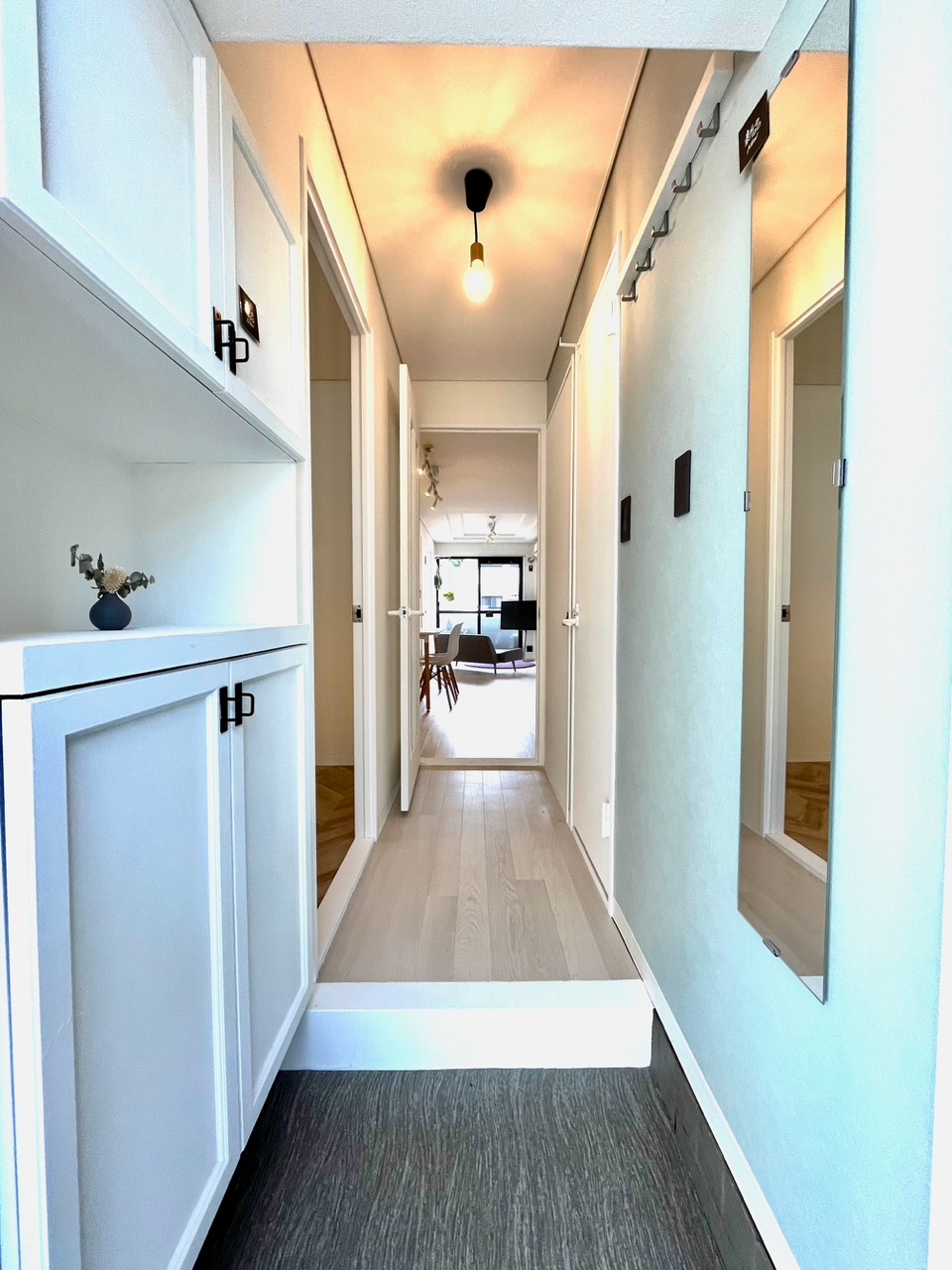 玄関　毎日帰るのが嬉しくなるお洒落で明るい玄関♪