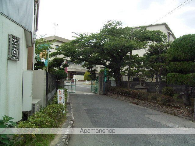 小学校　桜井谷小学校（小学校）まで408m