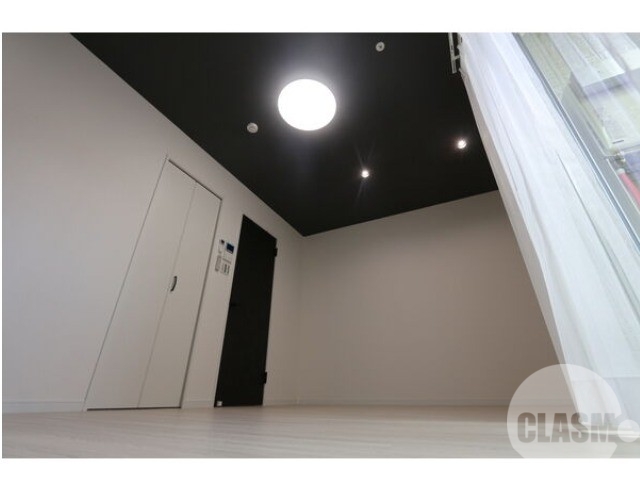 居室・リビング　アクセントクロスがオシャレです♪