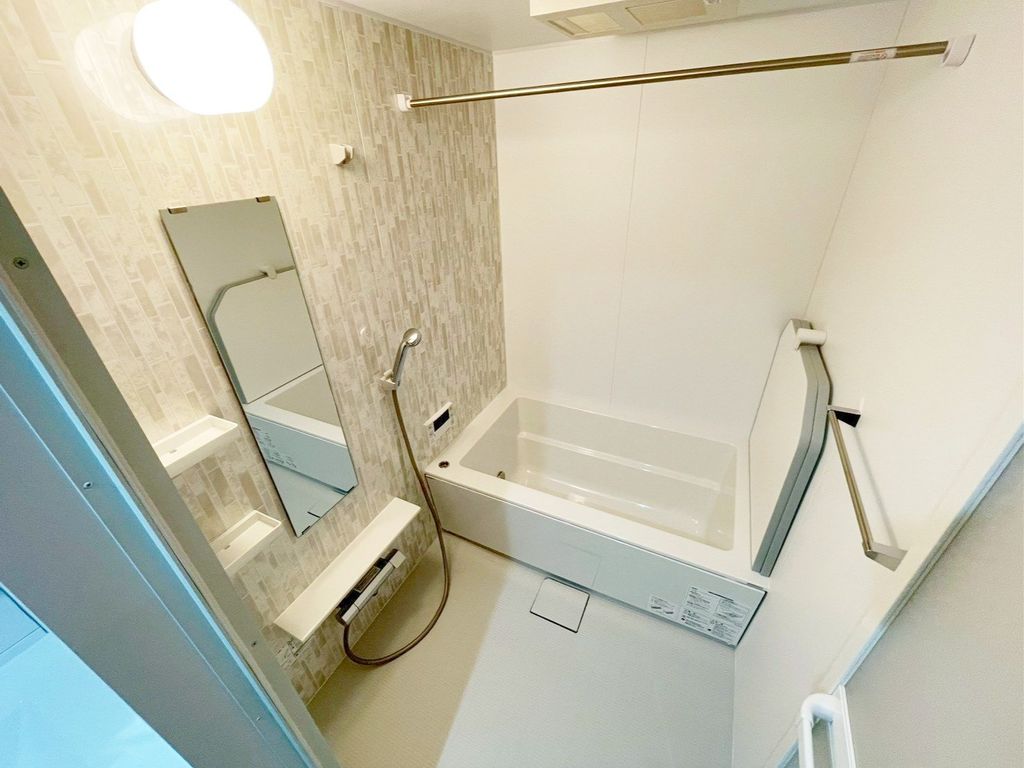 バス・シャワールーム　バス