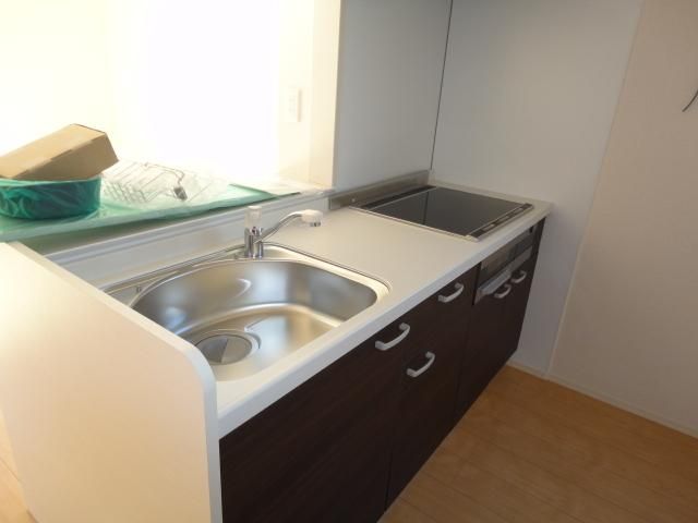 キッチン　★カウンターキッチン！ＩＨ２口！★