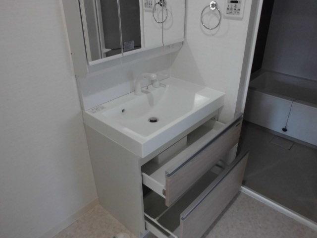 洗面設備　サンマリアージュ