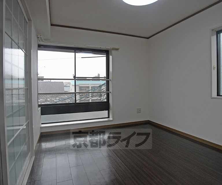 居室・リビング　綺麗なお部屋です。