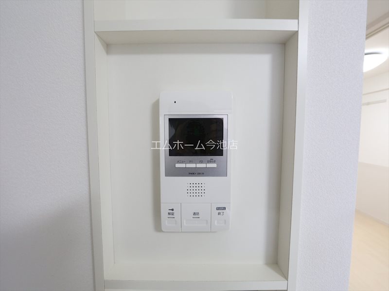 セキュリティ　TVモニター付インターホン