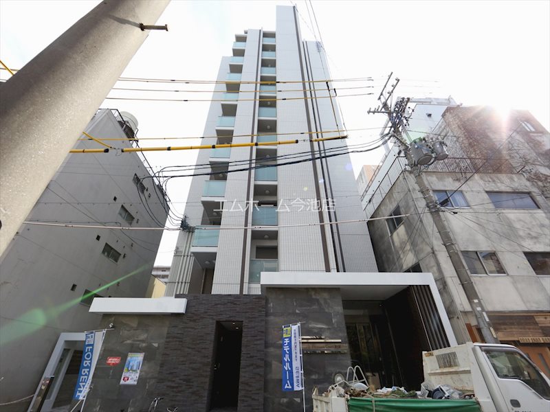 建物外観　外観　オートロック　TVモニターホン　宅配BOX完備