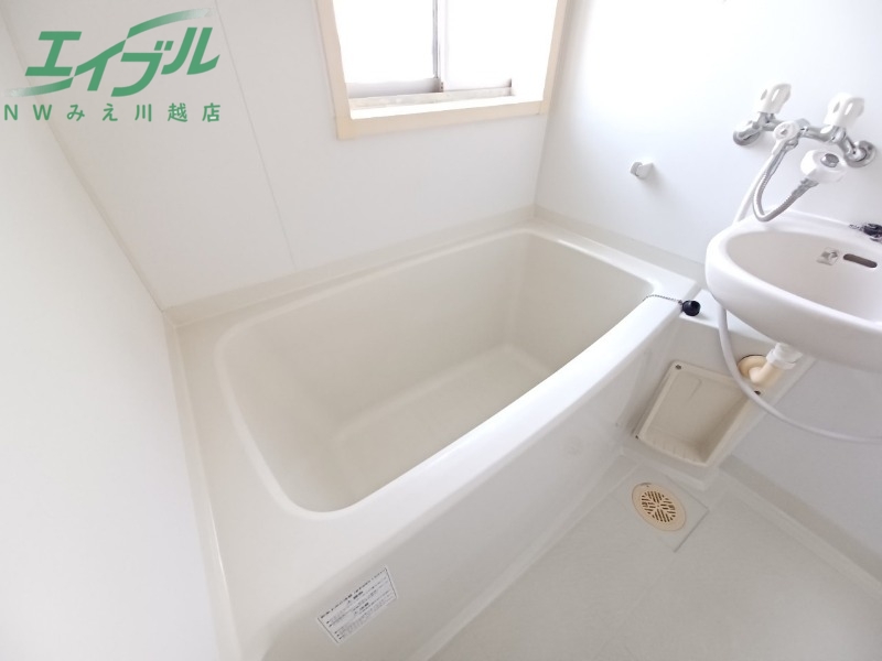 バス・シャワールーム　同型別部屋写真になります。