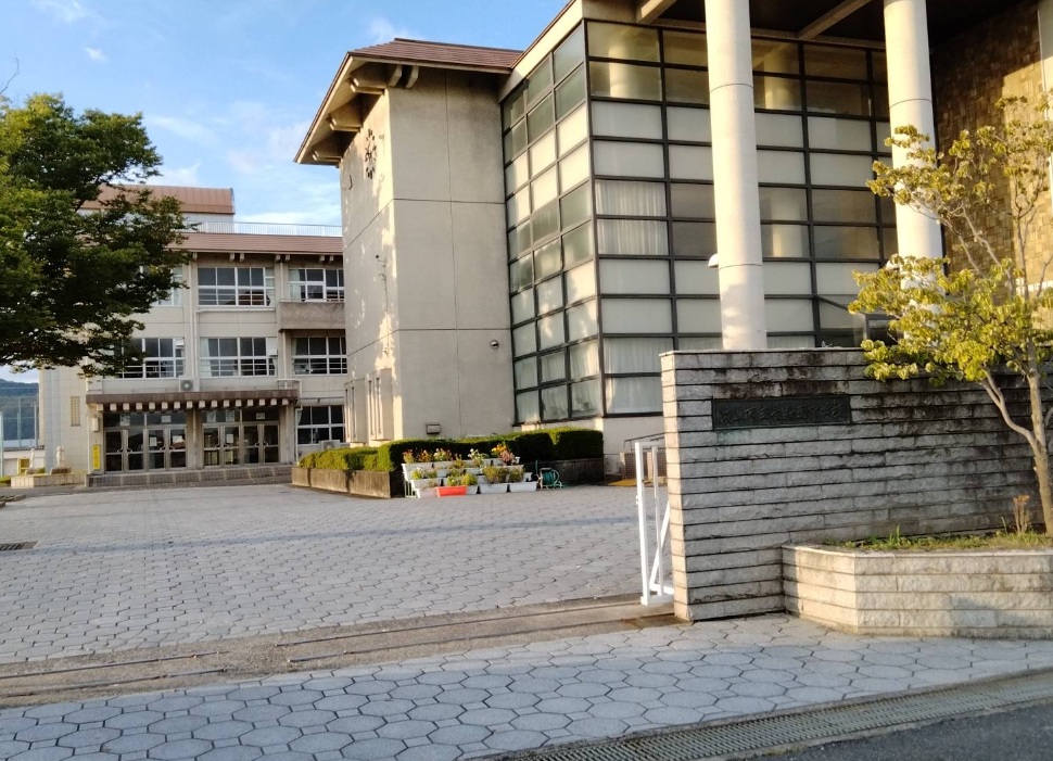 中学校　岐阜市立長森南中学校（中学校）まで1543m
