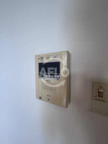 セキュリティ　レジディア江坂モニター付きインターホン