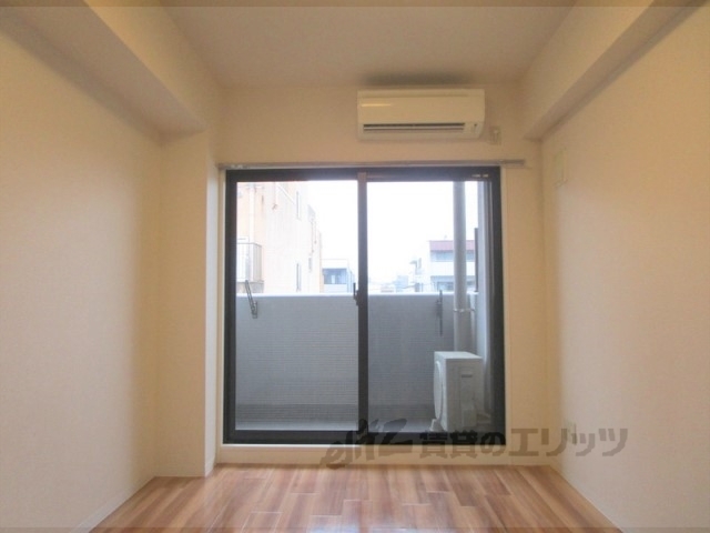 居室・リビング　洋室