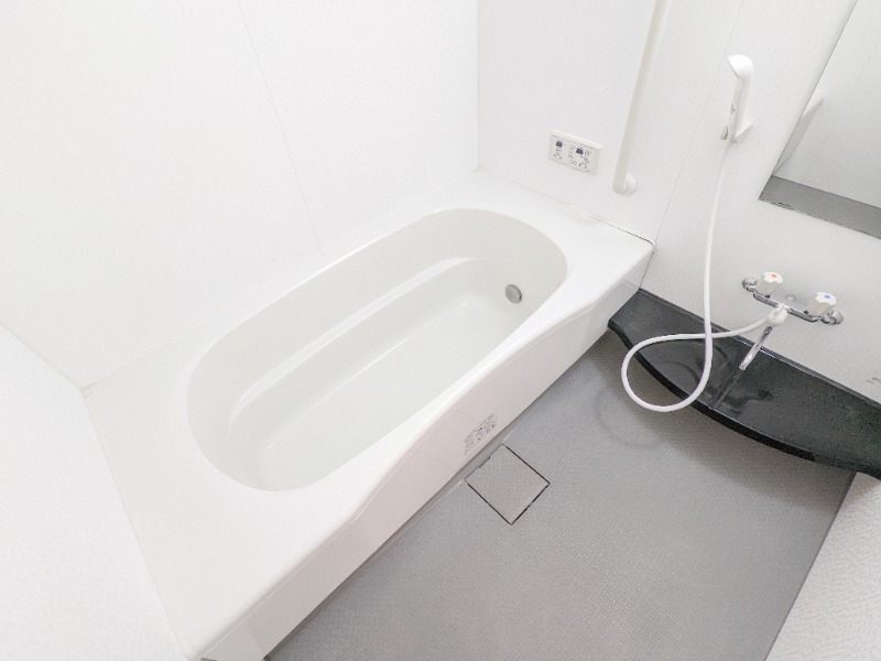 バス・シャワールーム　図面と現状に相違がある場合には現状を優先