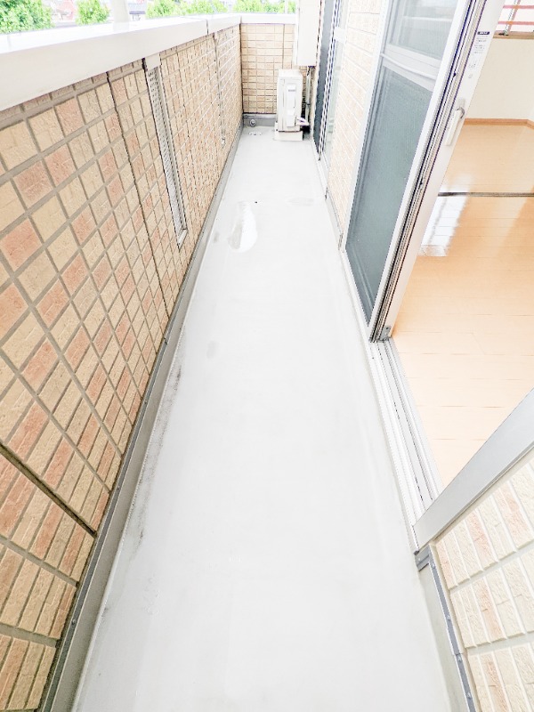 バルコニー　図面と現状に相違がある場合には現状を優先