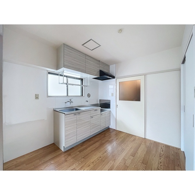 キッチン　※別部屋参考写真