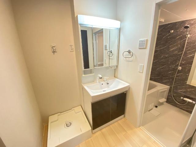 洗面設備　洗髪洗面化粧台