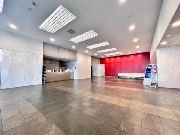 エントランス　清潔なエントランスです