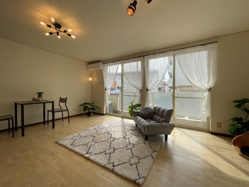 居室・リビング　家具は付きません