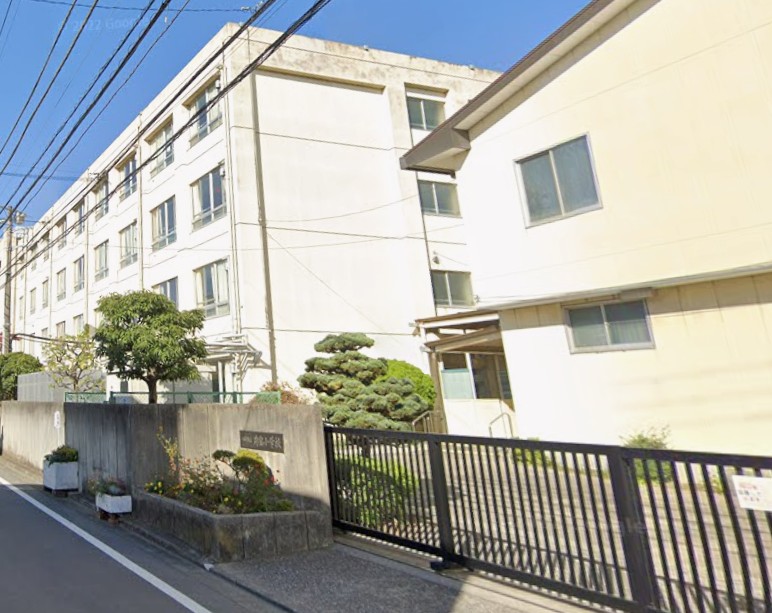 小学校　川崎市立苅宿小学校（小学校）まで265m