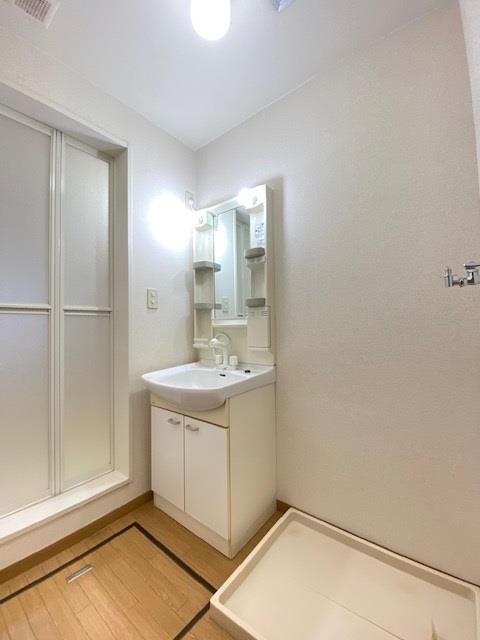 洗面設備　同タイプ