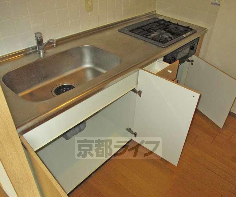 キッチン　グリル付きシステムキッチンです。