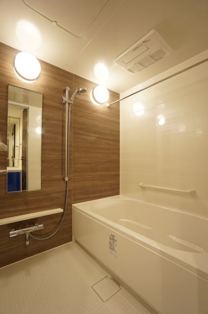 バス・シャワールーム