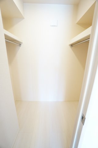 収納　※同物件・反転タイプの写真です。
