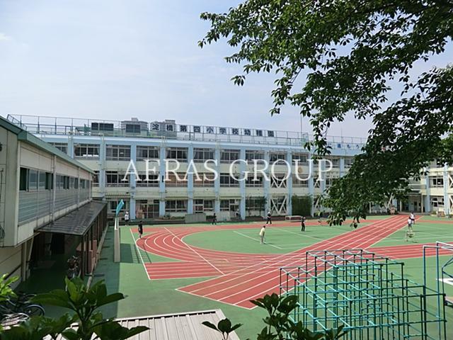 小学校　新宿区立淀橋第四小学校（小学校）まで527m